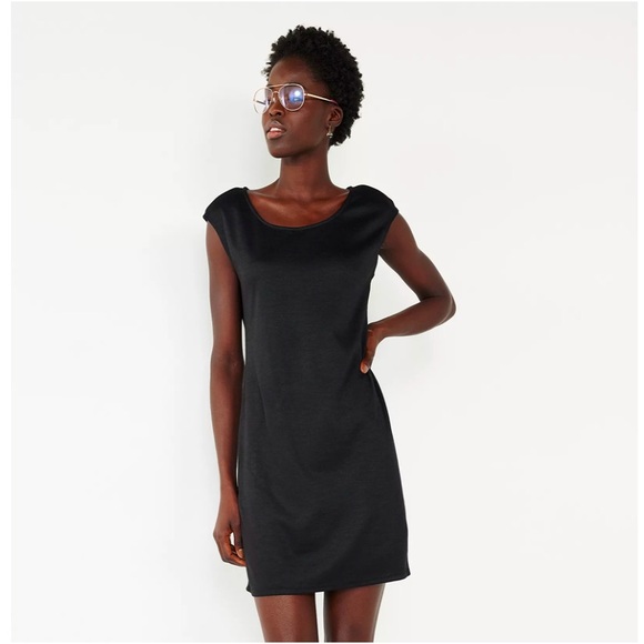 NINE WEST SCOOPNECK CAP-SLEEVE SHEATH DRESS - Picture 1 of 7